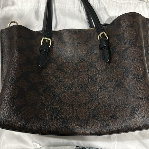 Mollie tote 25 in signature canvas 💌 - Picture 3 of 5